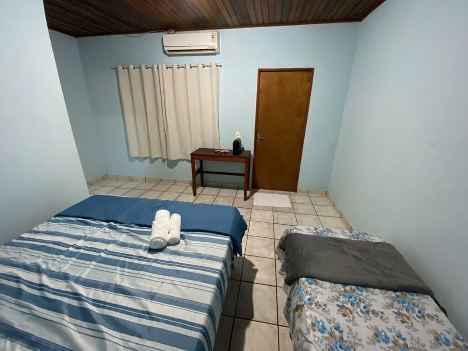 WiFi (free), bed sheets