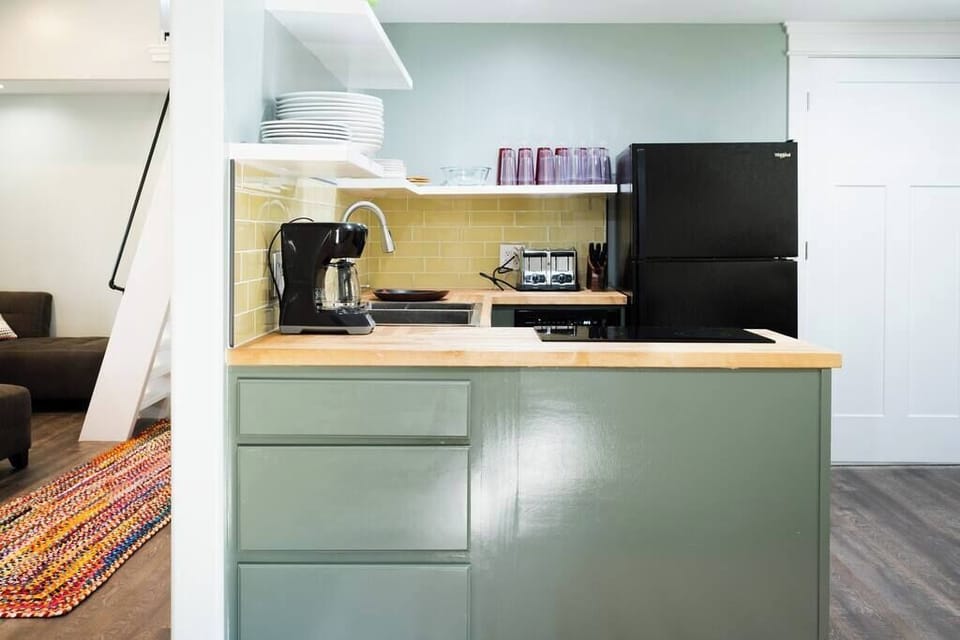 Modern kitchen, equipped with anything you may need to prepare delicious meals.