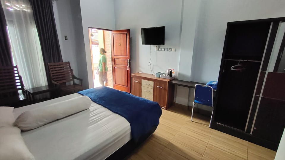 Standard Double Room | WiFi (free), bed sheets