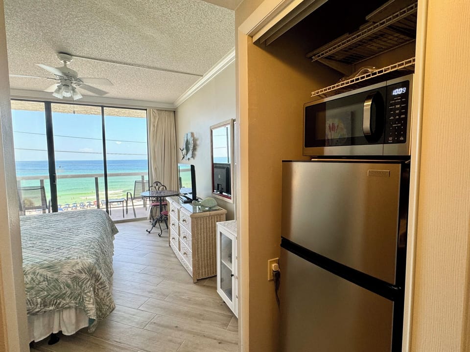 The condo has a fridge, microwave, and coffeemaker!