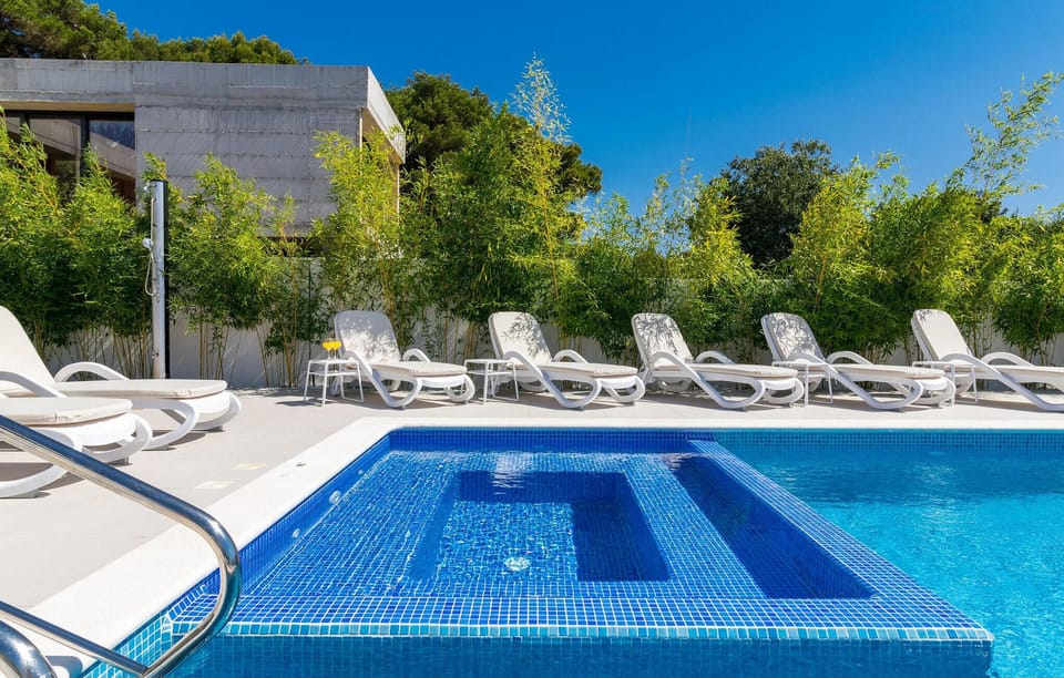 pool