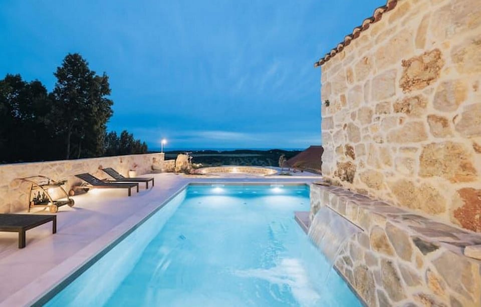 pool