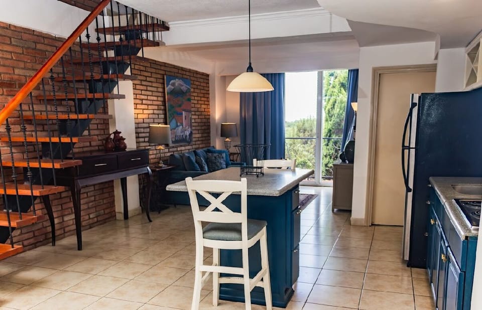 Executive Apartment, 2 Bedrooms, Terrace, Tower | Living area | 32-inch flat-screen TV with cable channels, TV