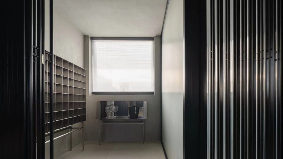 Premier Suite, 1 King Bed, Terrace, City View | Living room