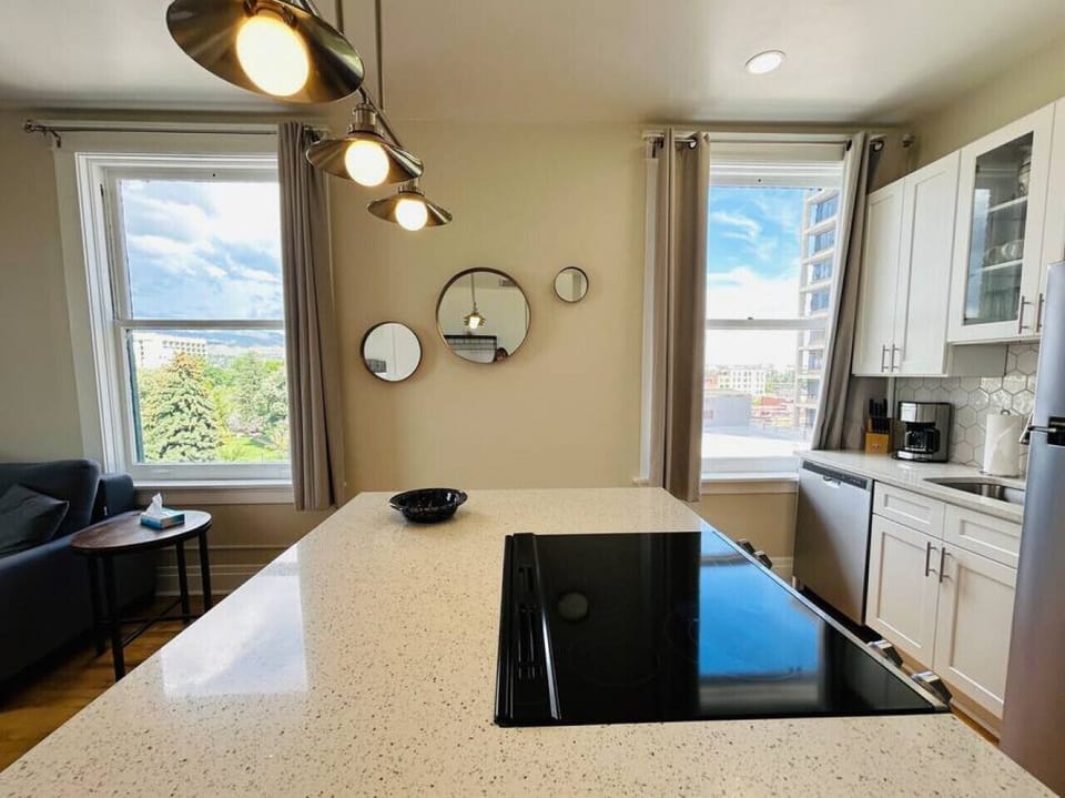 Kitchen, View of Table Rock!