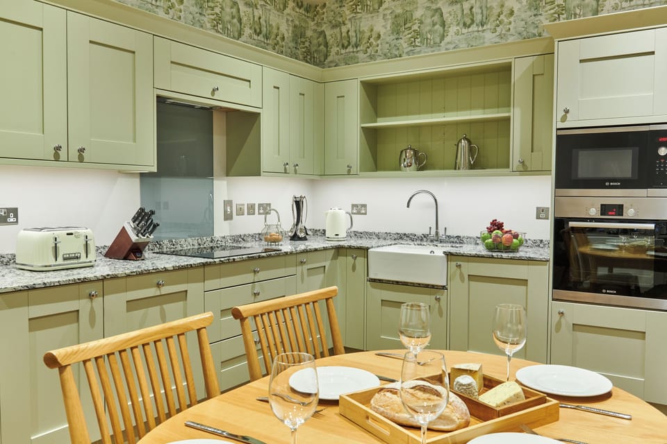 Fridge, dishwasher, electric kettle, toaster