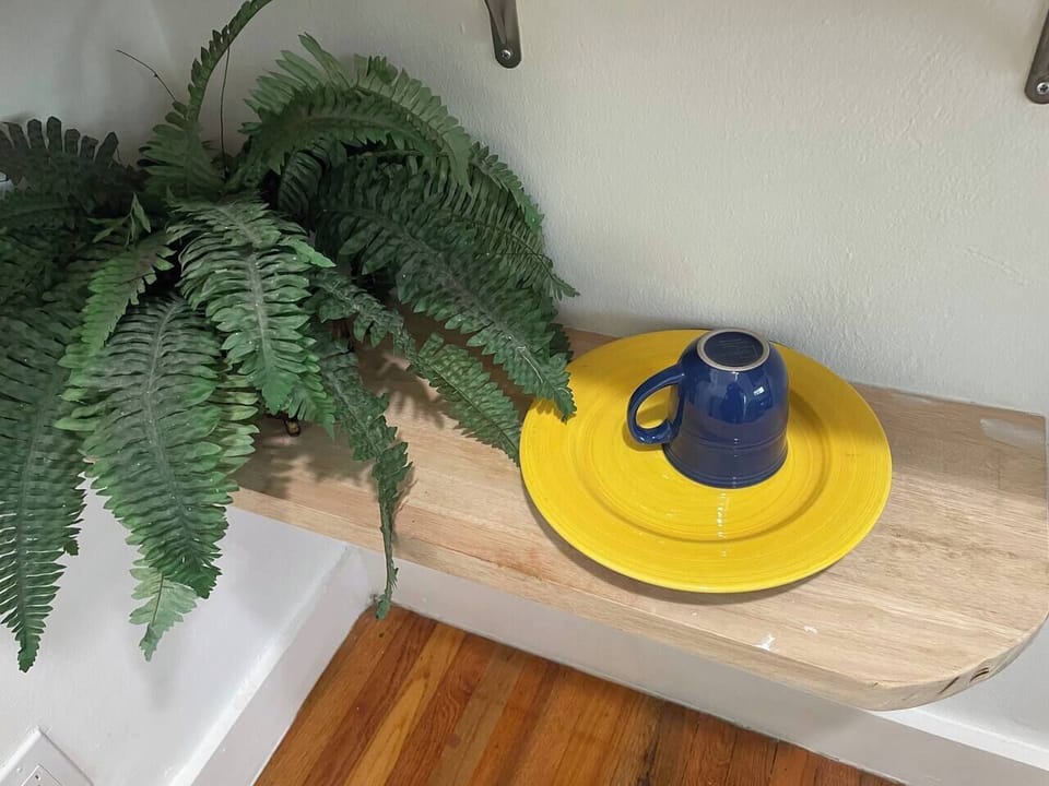Decoration details.