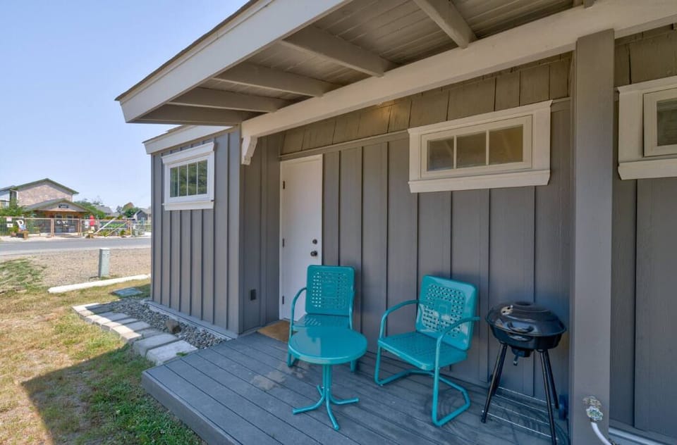 Deck seating for those lovely sunsets