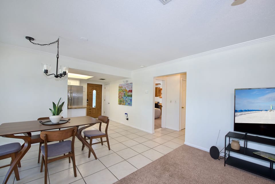 Dining area in hallway to bedrooms and bath