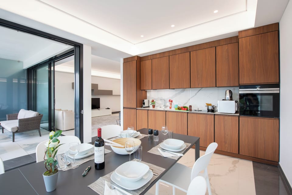 Family Apartment, 2 Bedrooms, 2 Bathrooms (Residenza La Fontana) | Dining