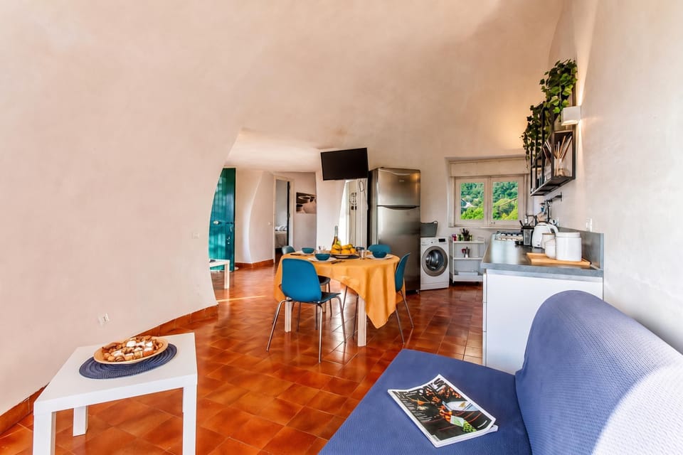 Family House, 2 Bedrooms, Terrace, Mountainside (Villa Macari Fantastic Sea View) | Interior