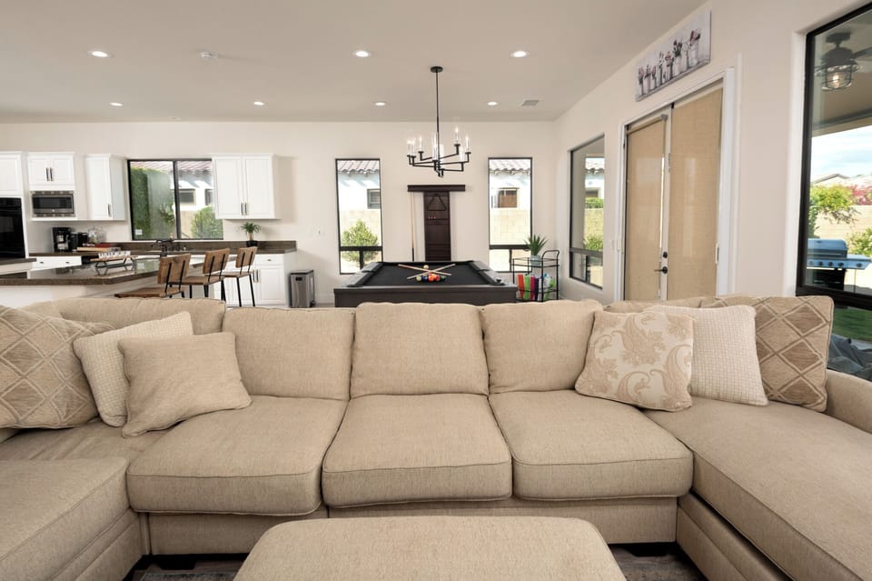 House | Living area | 65-inch Smart TV with satellite channels, fireplace, Netflix