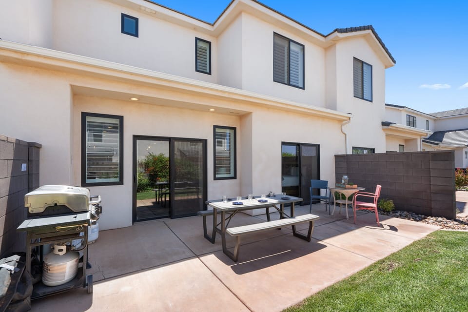 523 Backyard