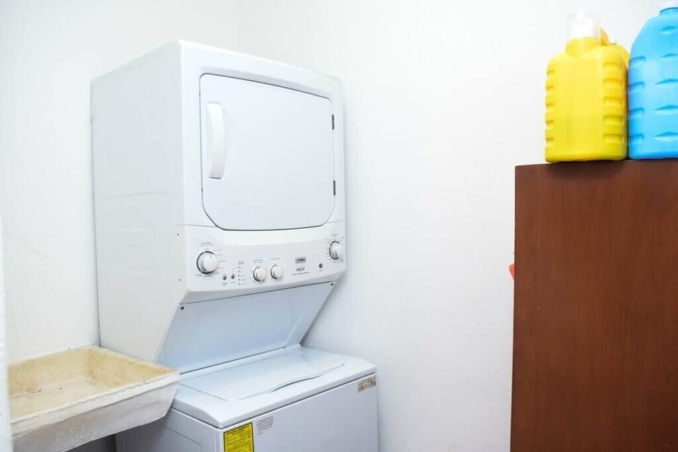 Laundry Room / centro lavado
