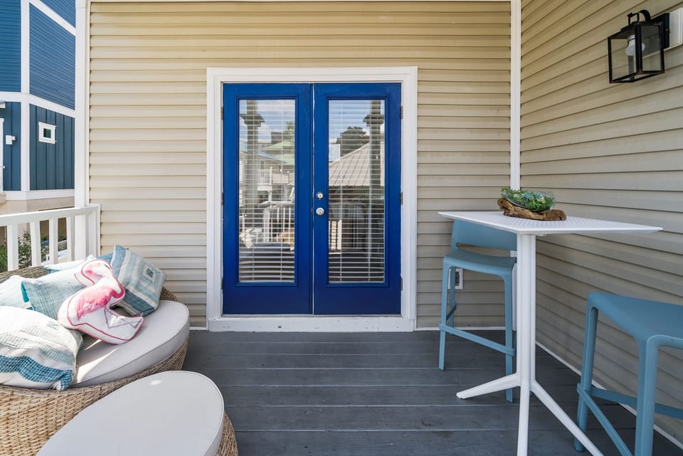 Primary Bedroom Balcony