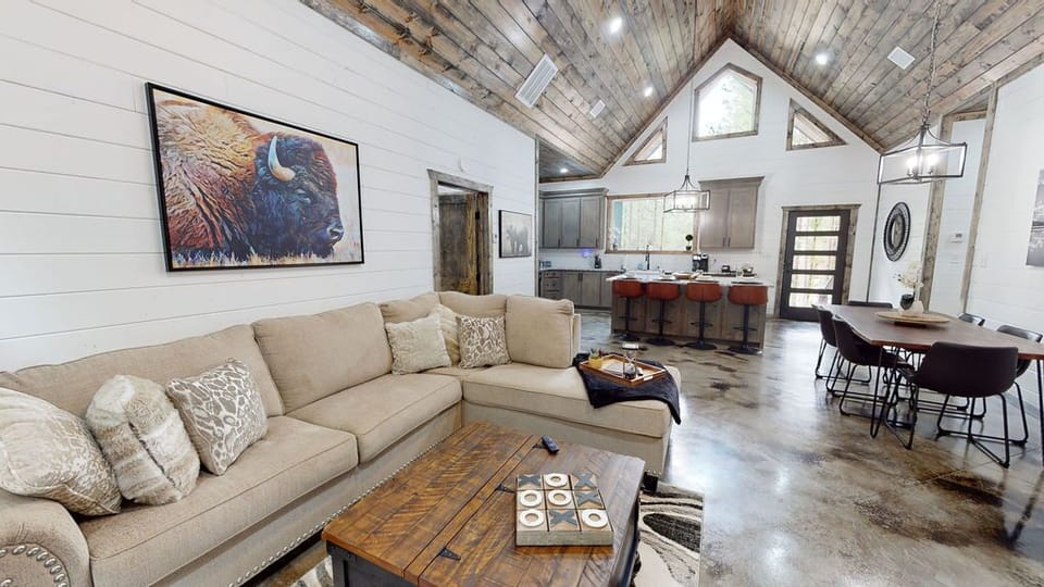 Placid-Pines-Living-Room(3)