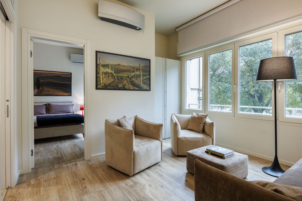 32-inch flat-screen TV with cable channels, heated floors