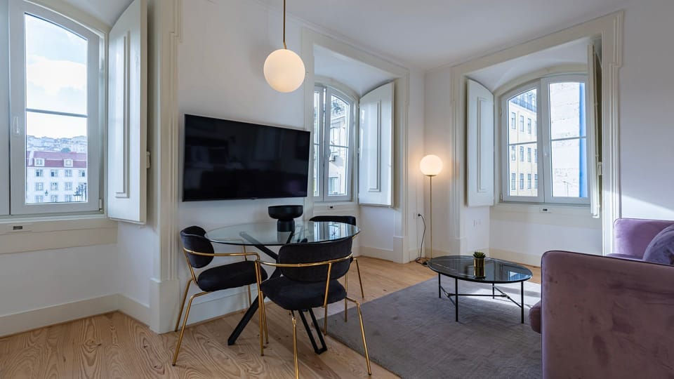 No matter the weather outside, the provided air conditioning ensures your comfort, while the complimentary Wi-Fi keeps you connected #WiFi #comfort #portugal #pt #lisbon