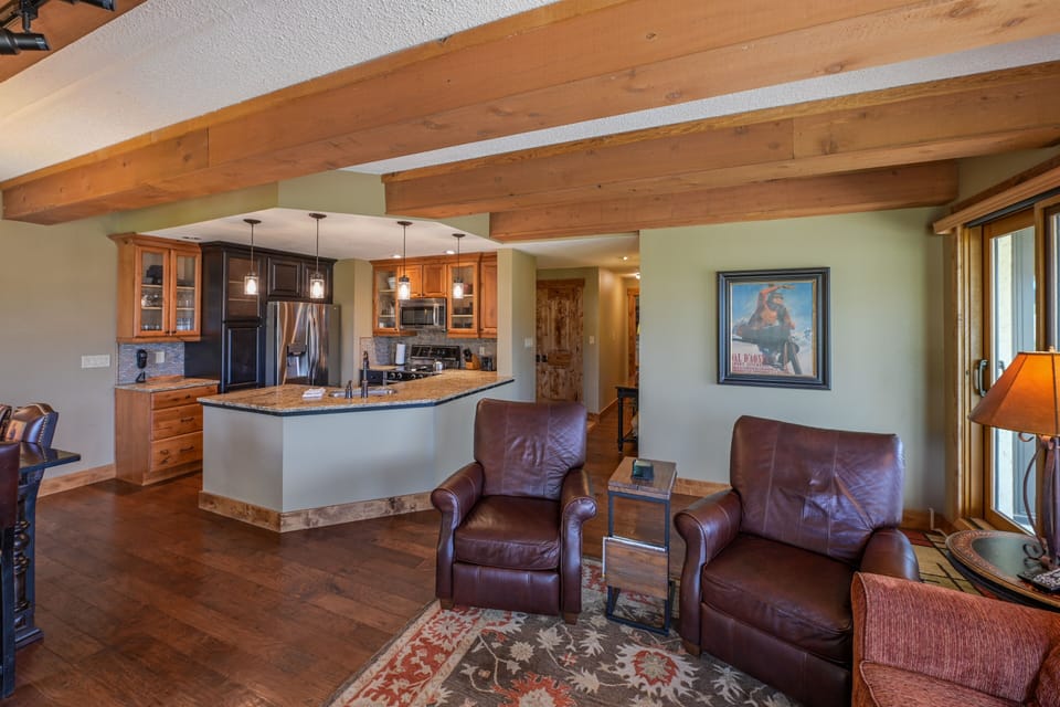 Furniture, Indoors, Living Room, Floor, Flooring