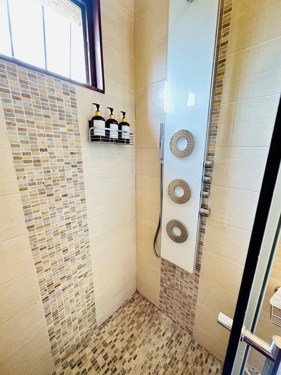 Shared Dormitory | Bathroom | Slippers, soap, shampoo