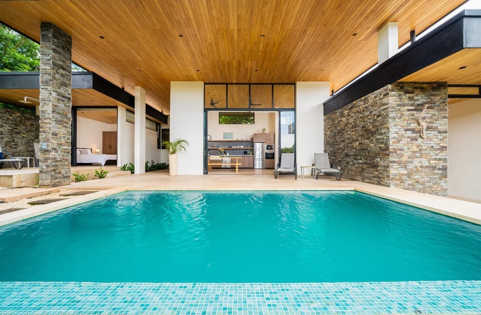Luxury 3 bedroom Villa in Playa Grande (1435)