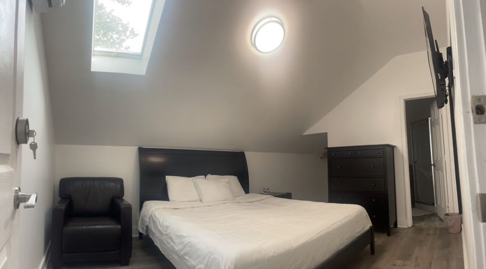 Deluxe Room | Free minibar, laptop workspace, free WiFi
