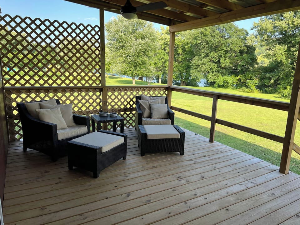 2 of 2 outside lounge areas.