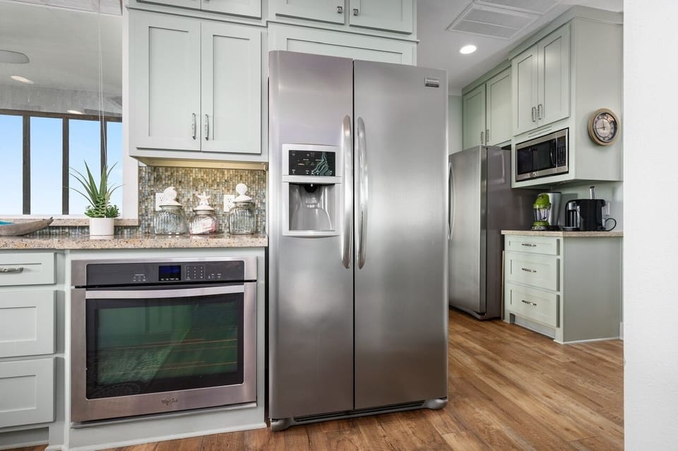 House, 4 Bedrooms | Private kitchen | Coffee/tea maker, fridge, toaster