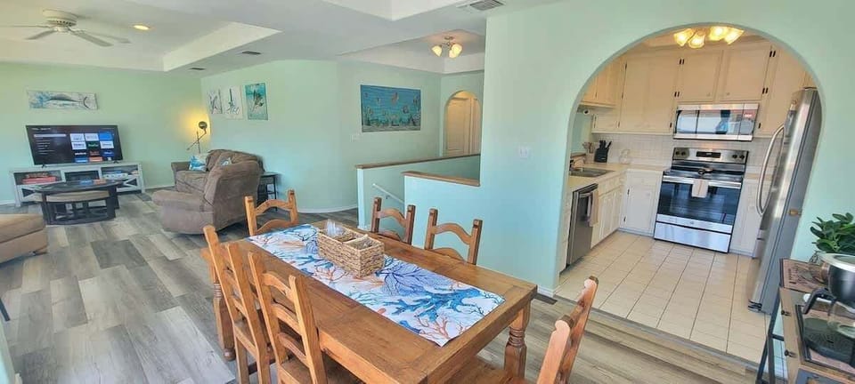 House, 3 Bedrooms | Interior