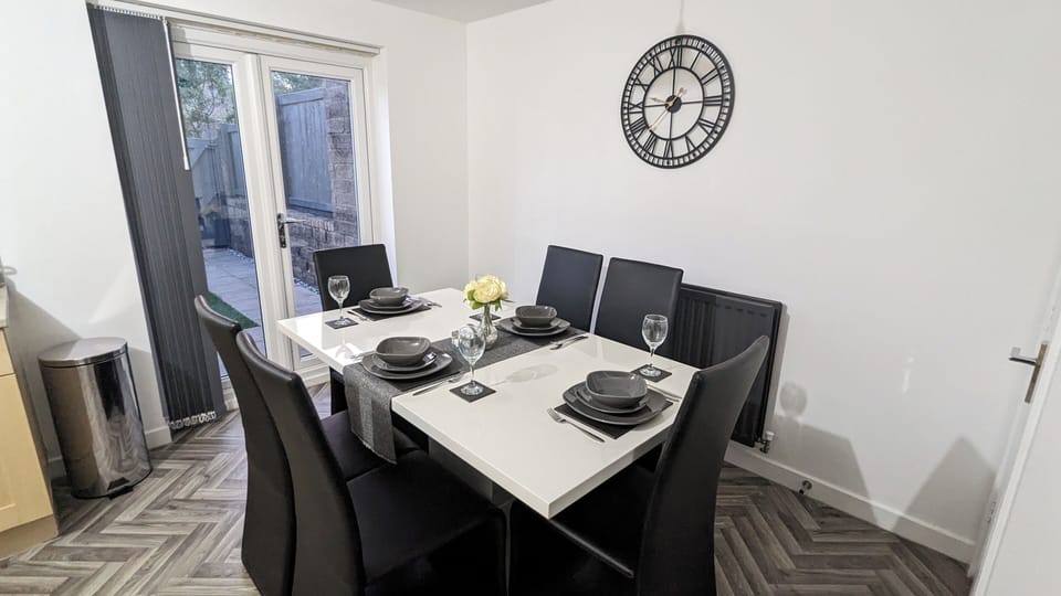 House | Dining