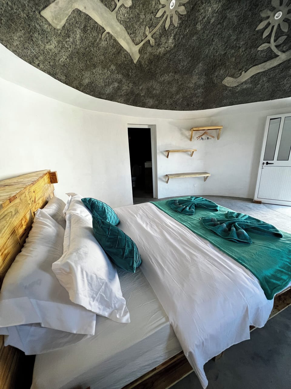 Double Room | Free WiFi, bed sheets