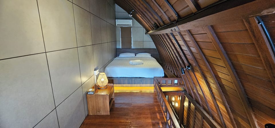 Standard Wood House | In-room safe, blackout drapes, free WiFi, bed sheets