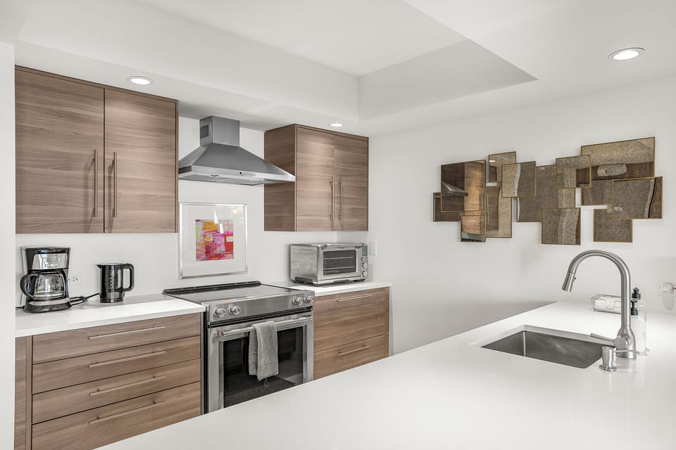 The chef's kitchen is a dream for the foodie!