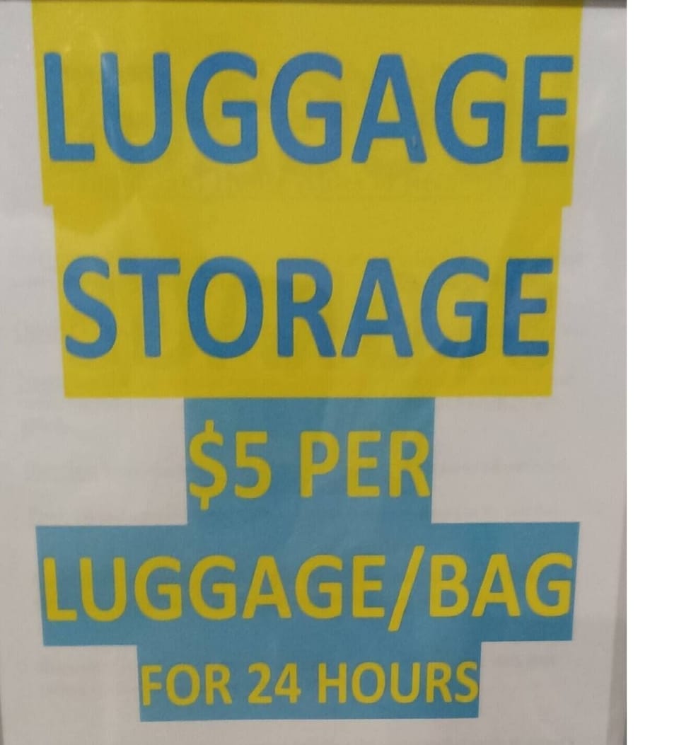 Luggage storage service on lower lobby