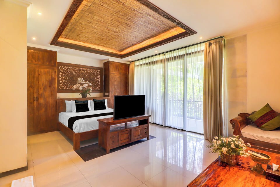 Executive Double Room, Balcony | Desk, free WiFi, bed sheets