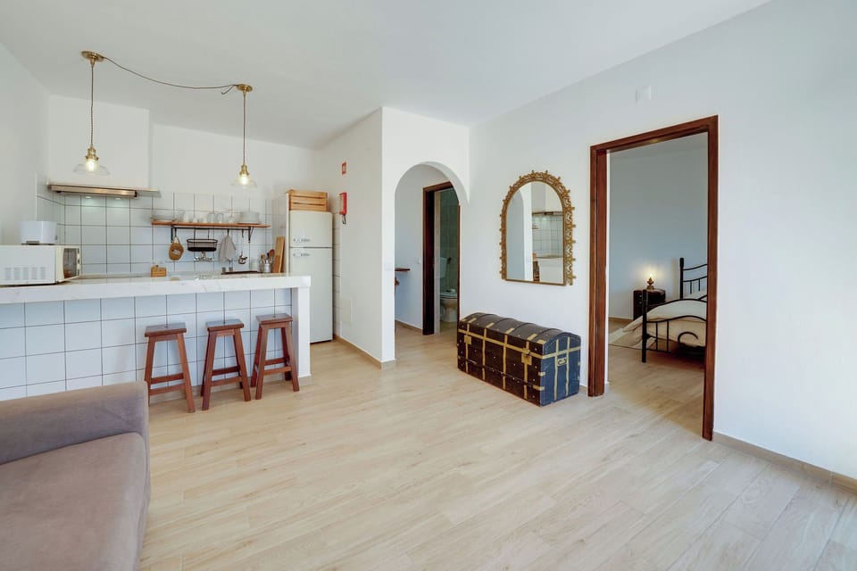 Joaquim's House | Private kitchen | Fridge, microwave, oven, stovetop