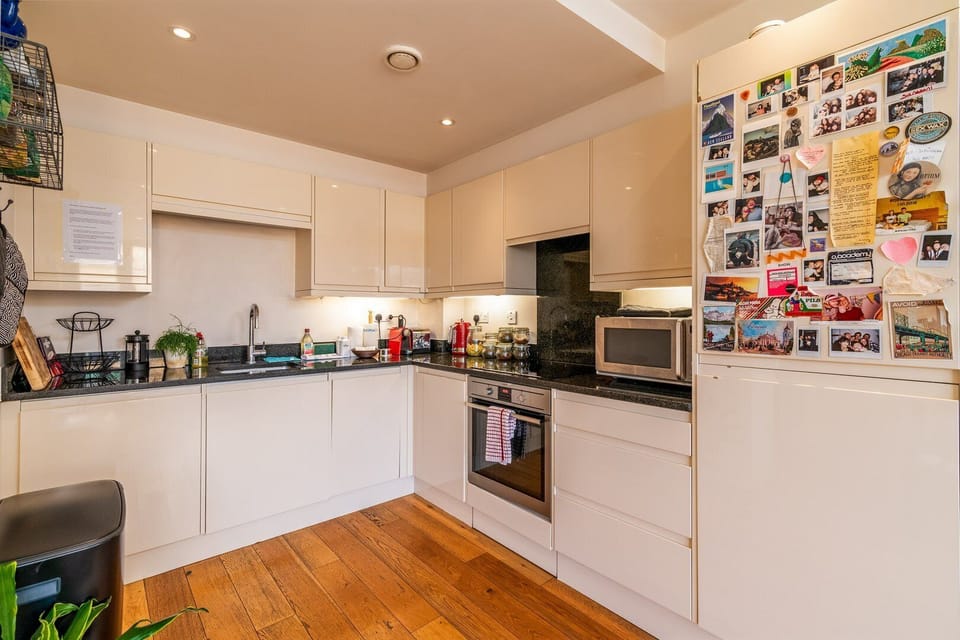 Apartment | Private kitchen | Dining tables