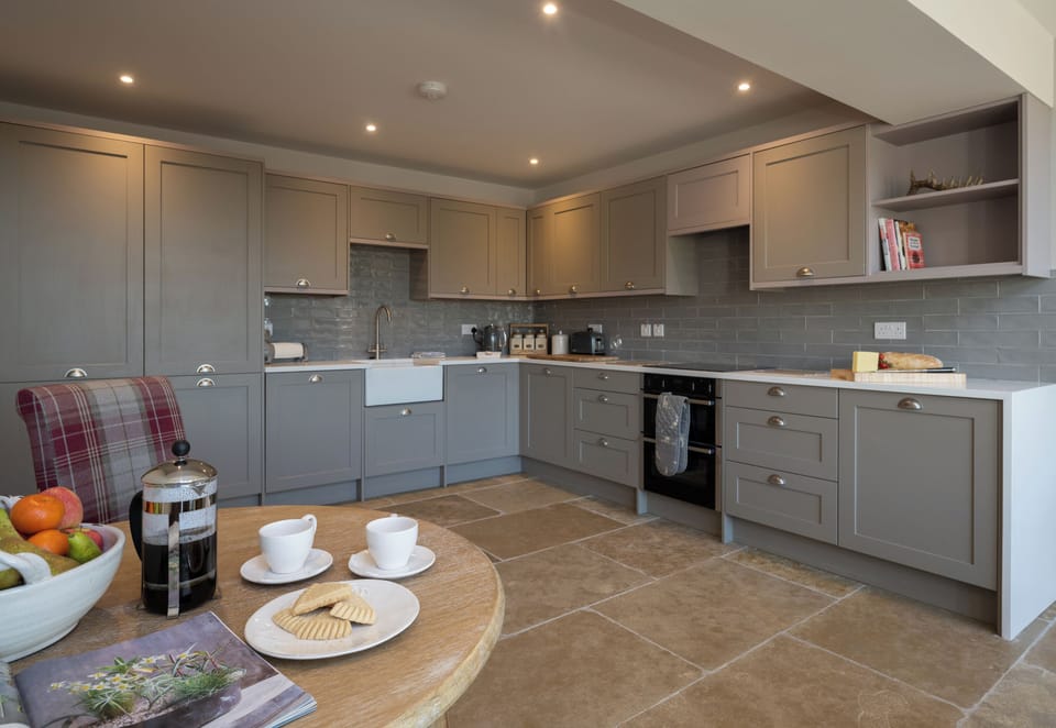 Lapwing Cottage at Kipney Hunting Lodge  kitchen