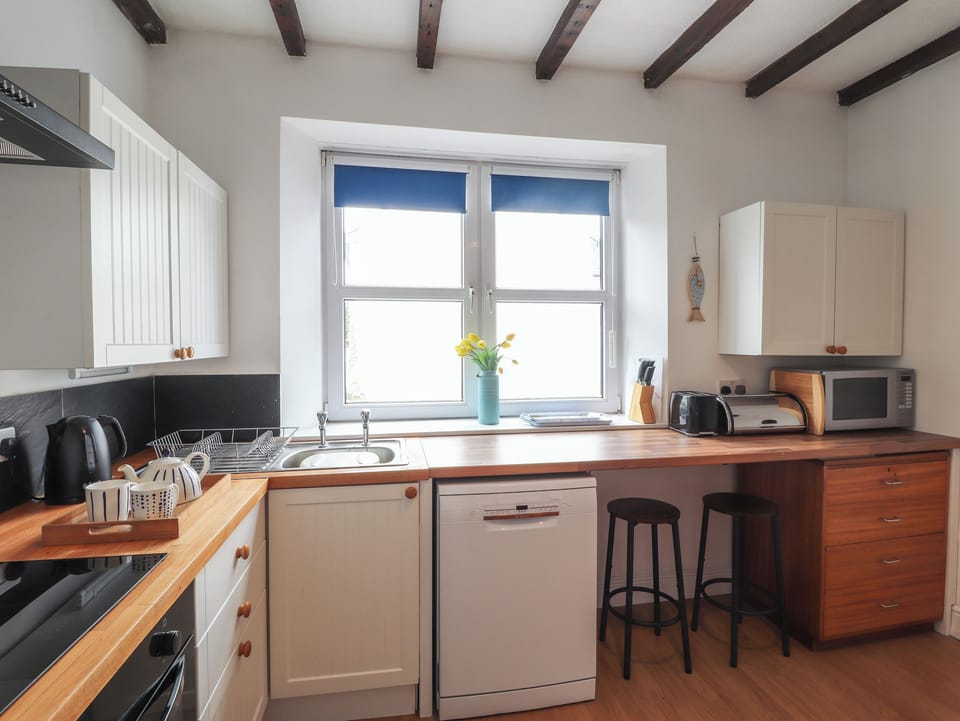 Fridge, dishwasher, electric kettle, toaster