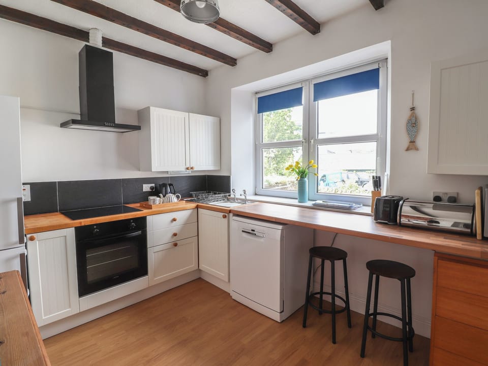 Fridge, dishwasher, electric kettle, toaster