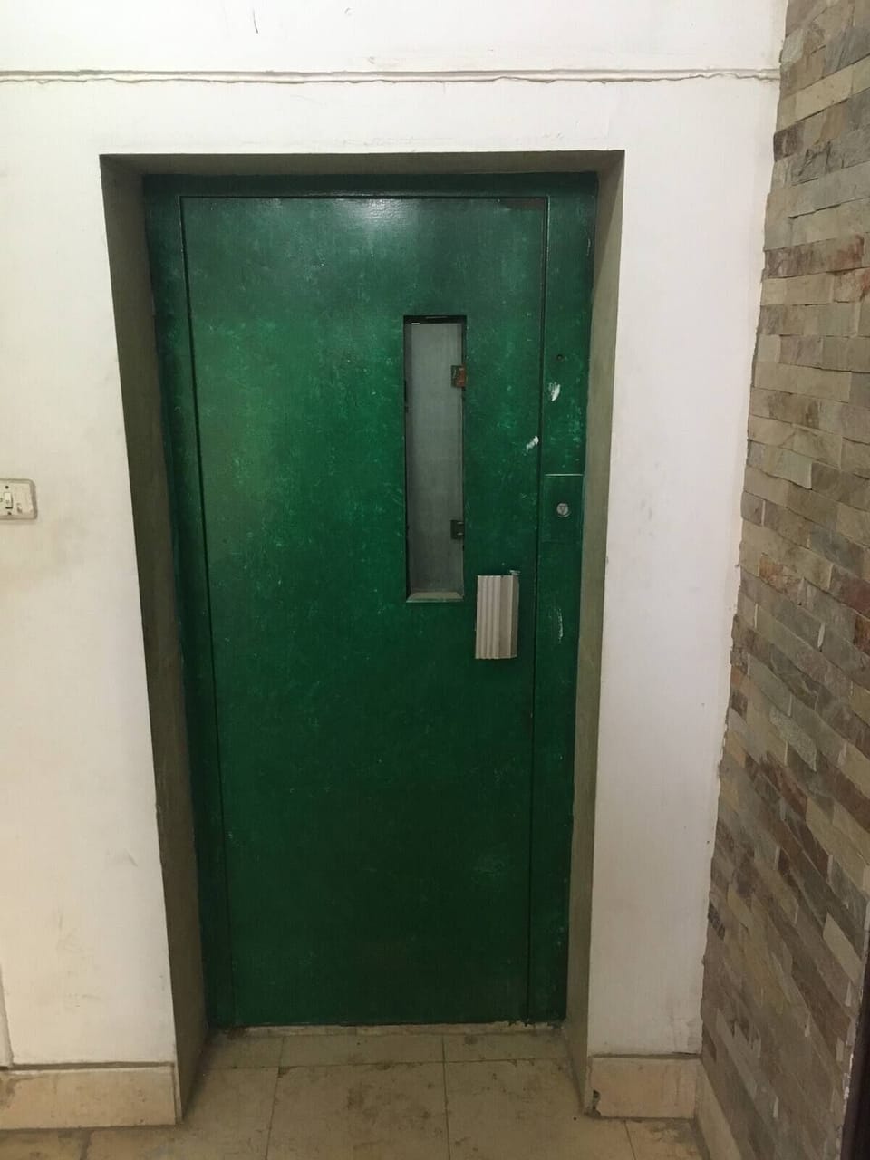 Well-serviced elevator 