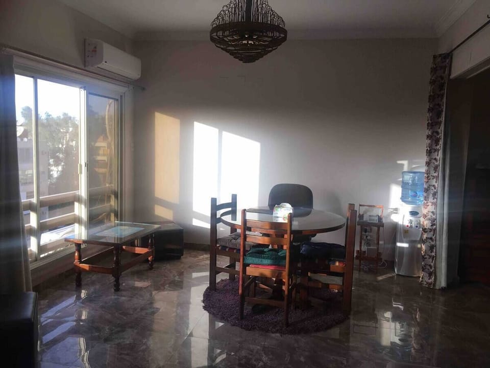 Open-plan living dining room, north facing with fresh air coming in all day