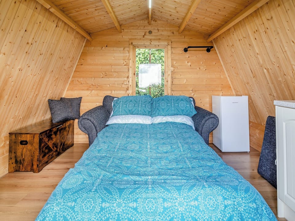Open plan living space | Shadi - Hengenin Holidays, Llandyfan, Ammanford