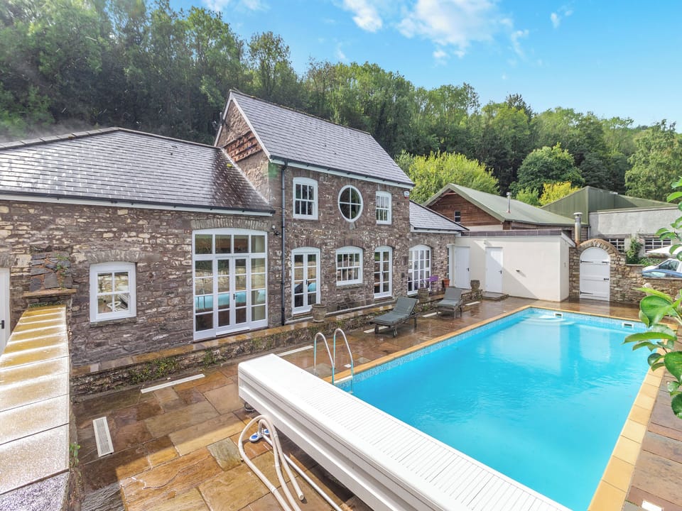 Swimming pool | The Coach House - Dan Y Graig, Crickhowell