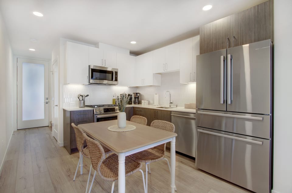 Kitchen with dining for four.