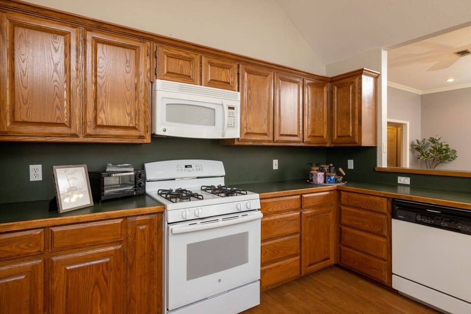 Fully stocked kitchen