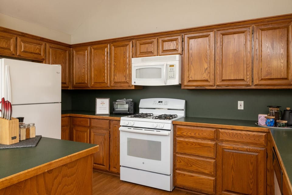 Fully stocked kitchen