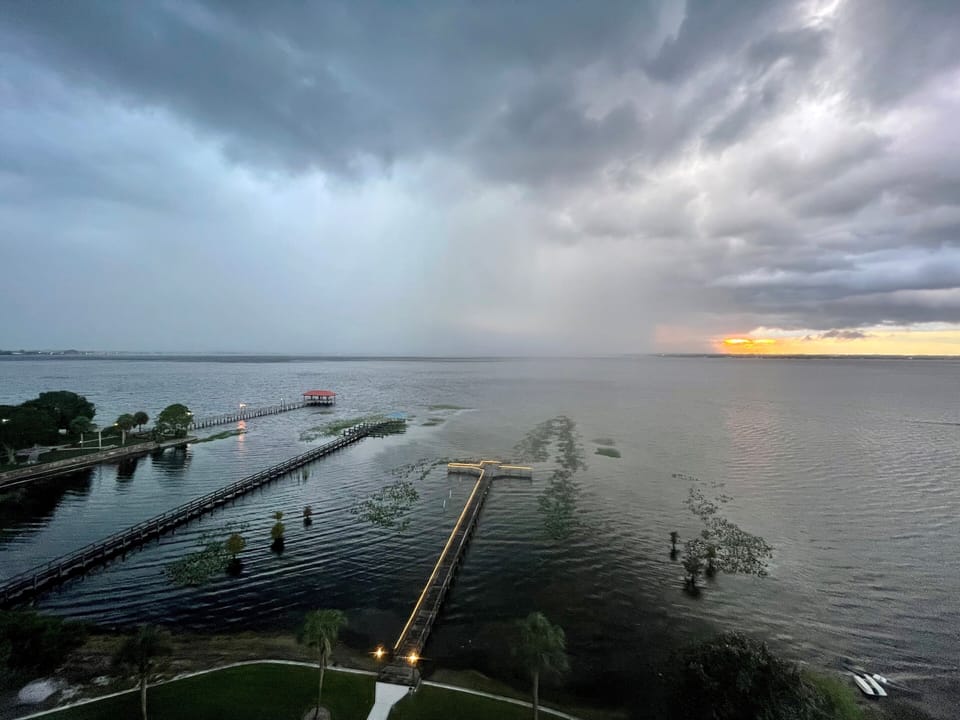 Thunderstorm rolling in