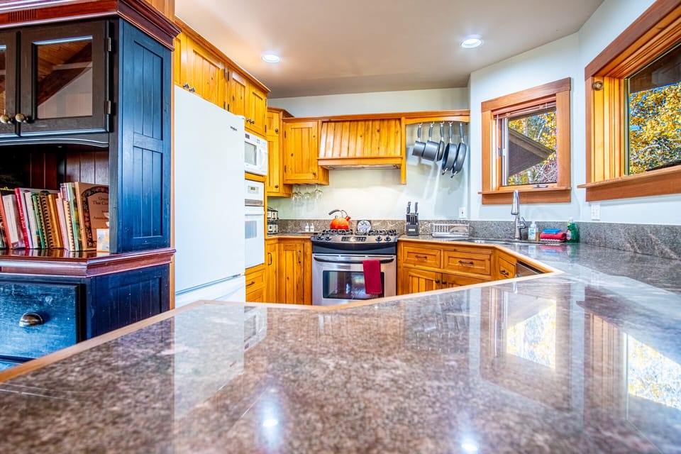 Fully equipped kitchen