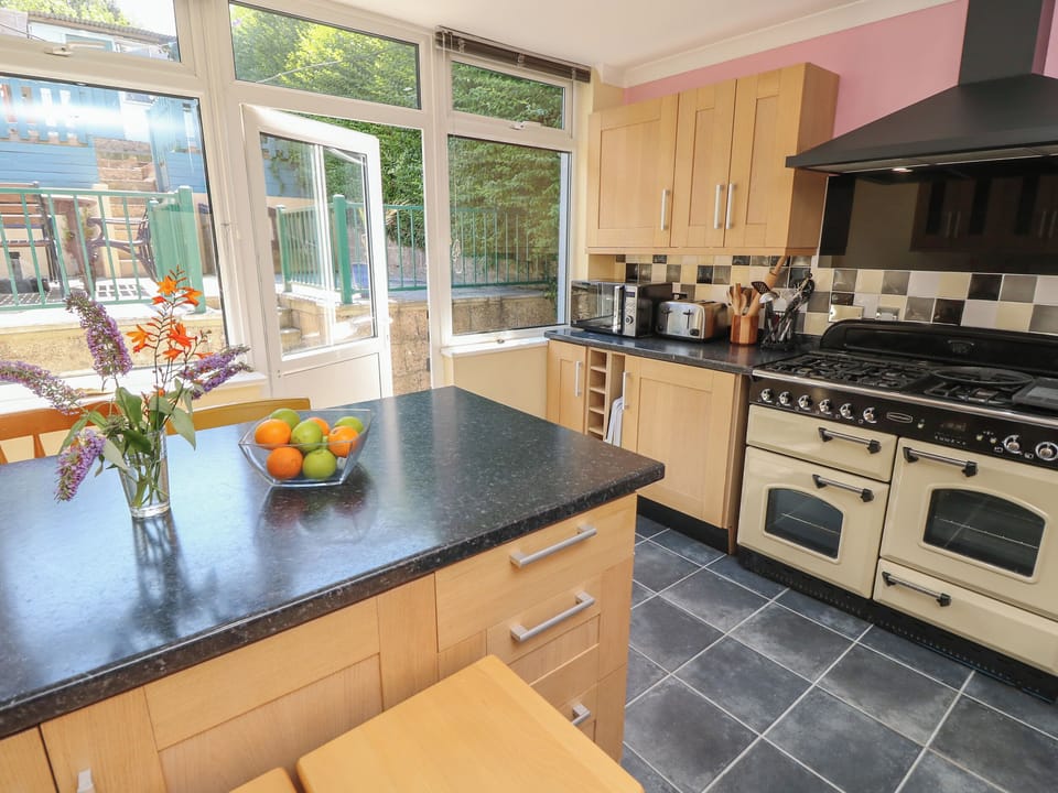 Fridge, dishwasher, electric kettle, toaster